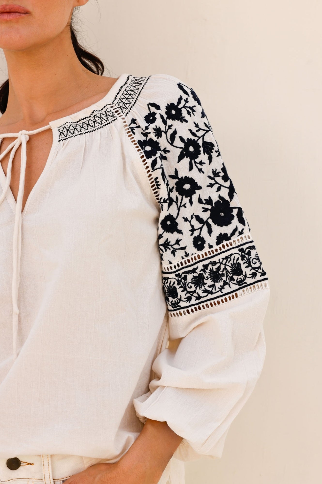 Ida Embroidered Cotton Top | Ecru/Navy Black